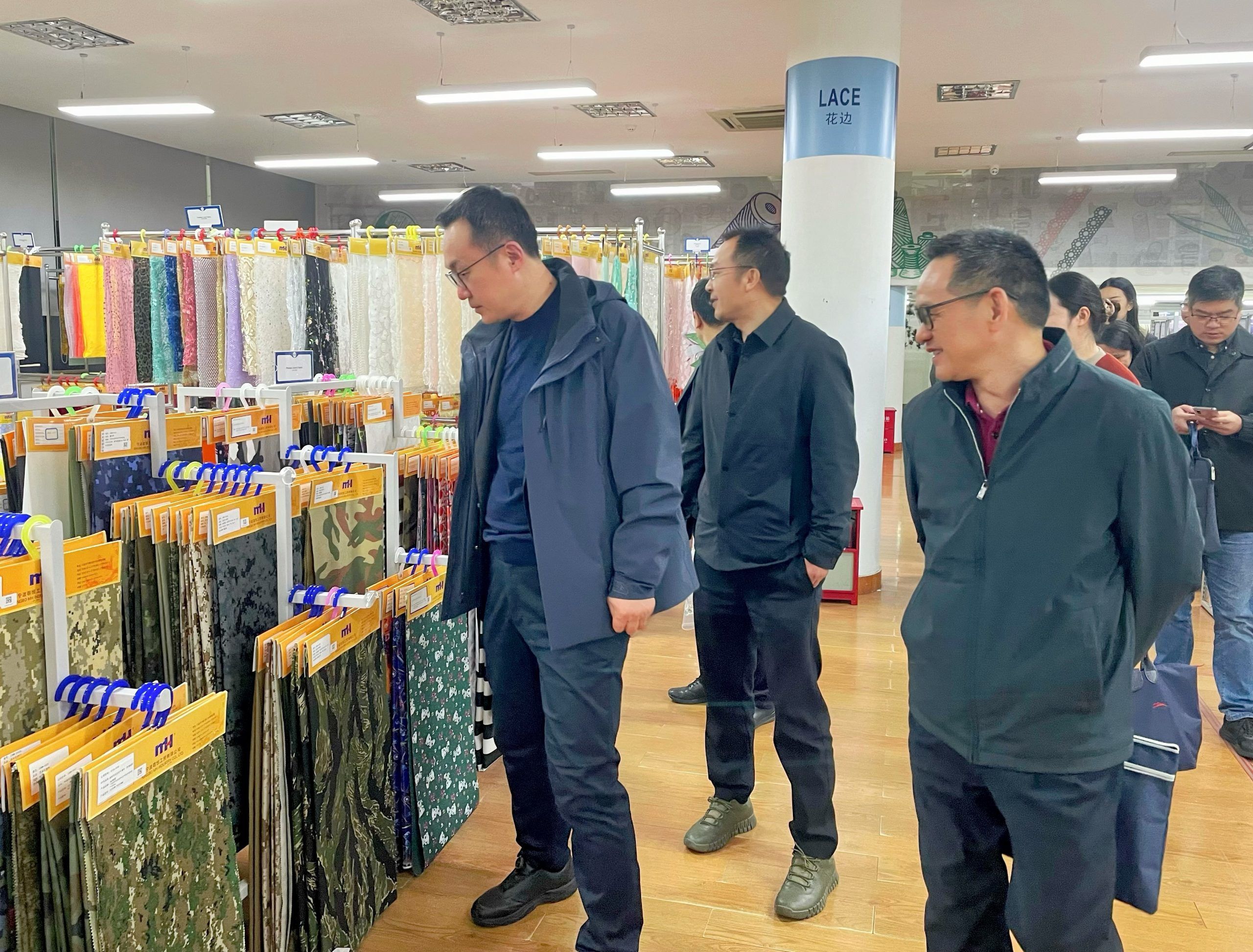 中國對外貿(mào)易中心副主任蘇斌一行蒞臨萌恒走訪調(diào)研