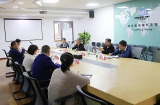 寧波市保稅區(qū)管委會(huì)陸志孟主任一行蒞臨萌恒走訪調(diào)研